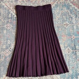 Elegant Purple Pleated Skirt